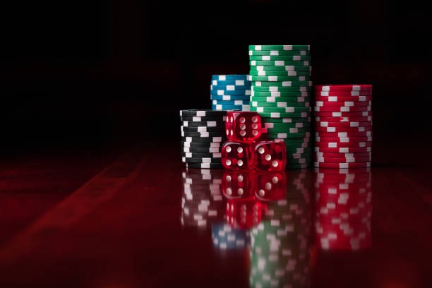 Game feature breakdown and payout table